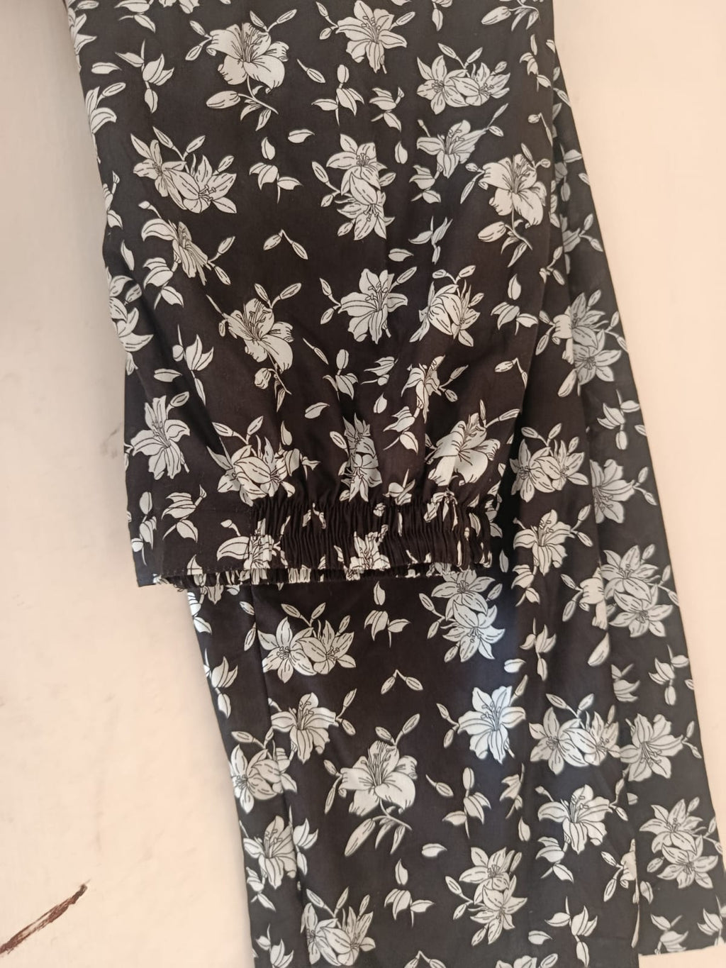 Black Printed Lawn Suit – Premium Quality | Free Delivery Across Pakistan