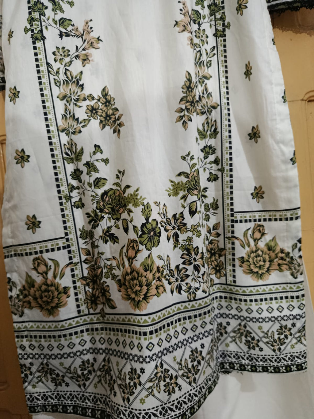 Cream Printed Lawn Suit – Premium Quality | Free Delivery Across Pakistan