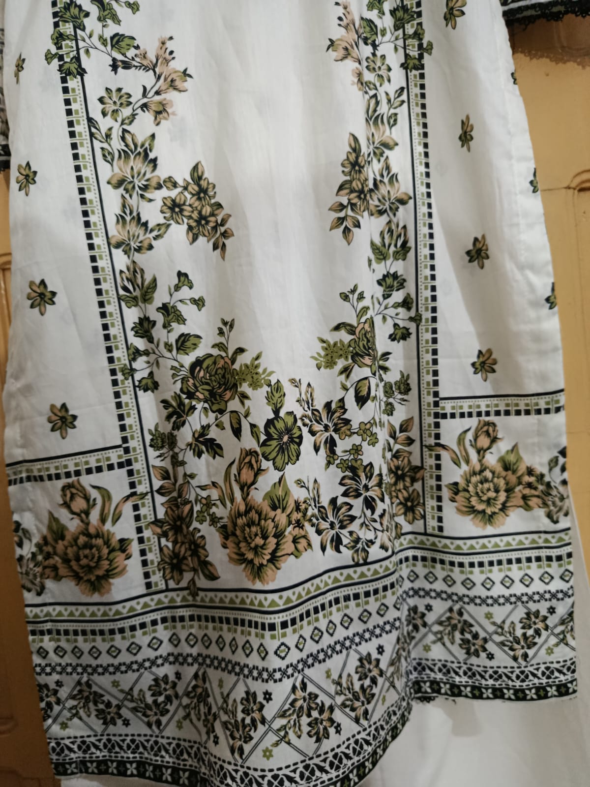 Cream Printed Lawn Suit – Premium Quality | Free Delivery Across Pakistan