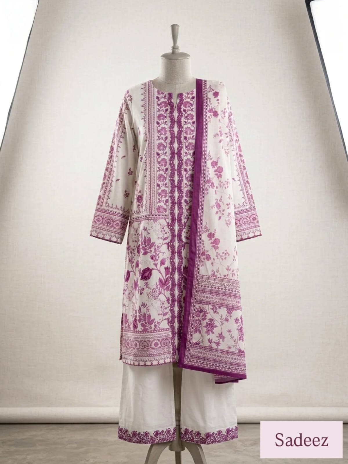 Cream with Marghenda Contrast Printed Lawn Suit – Premium Quality