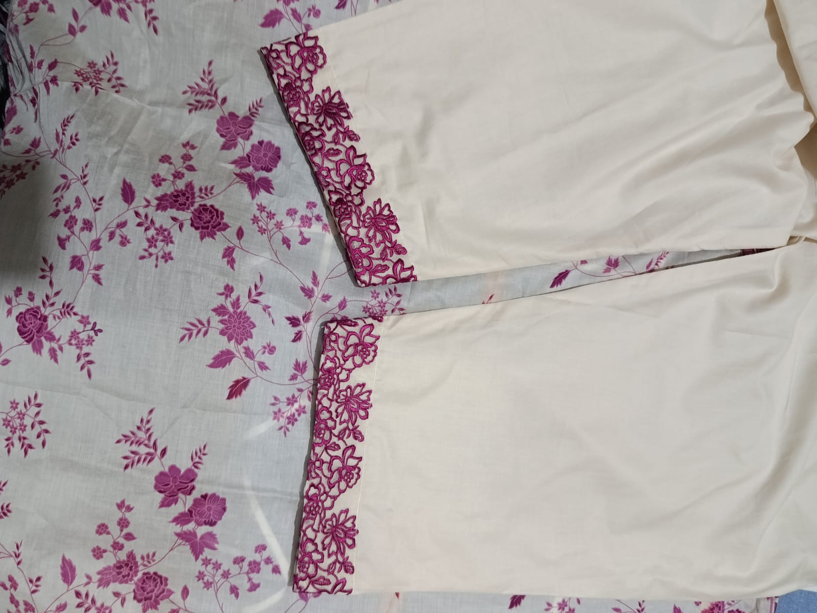 Cream with Marghenda Contrast Printed Lawn Suit – Premium Quality
