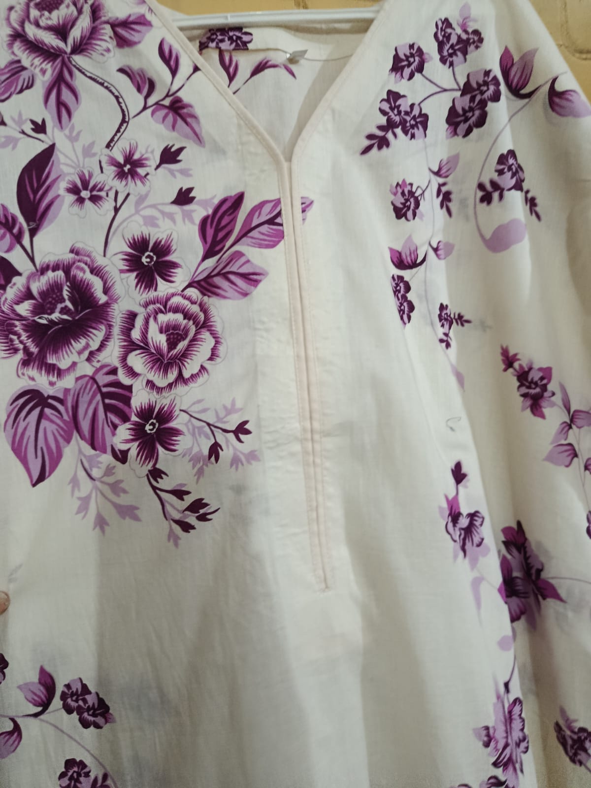 Cream Printed Lawn Suit – Premium Quality | Free Delivery Across Pakistan