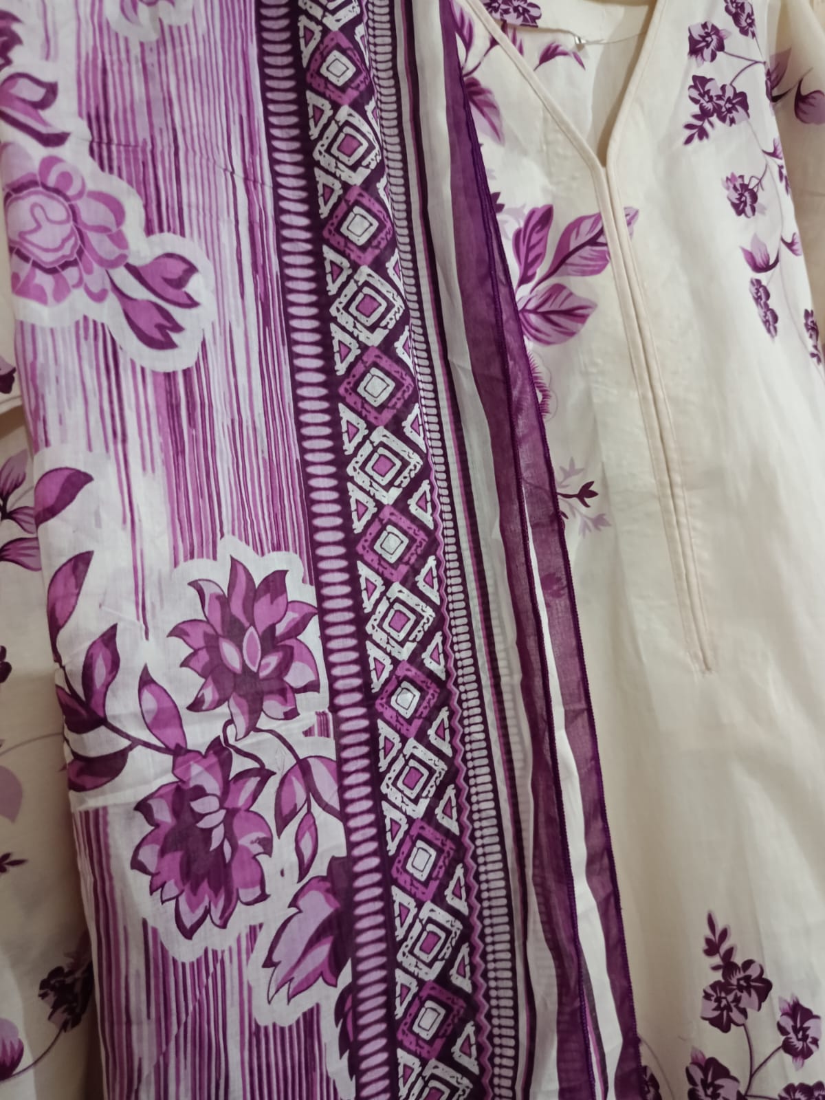 Cream Printed Lawn Suit – Premium Quality | Free Delivery Across Pakistan